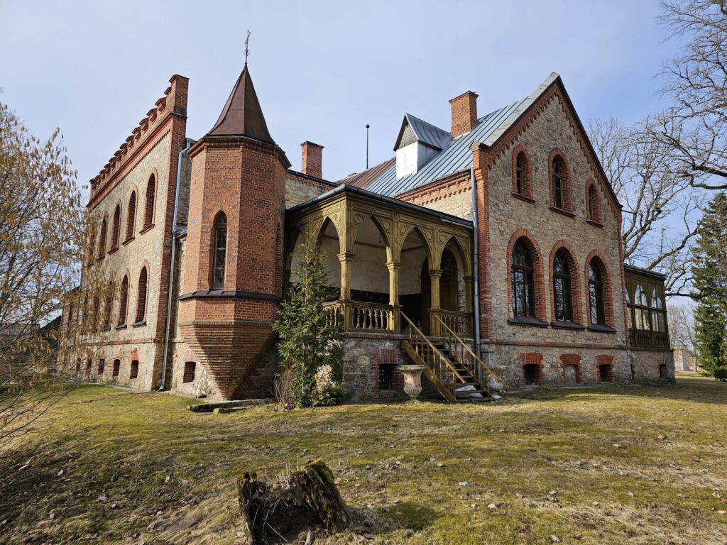 Zvārtavas pils