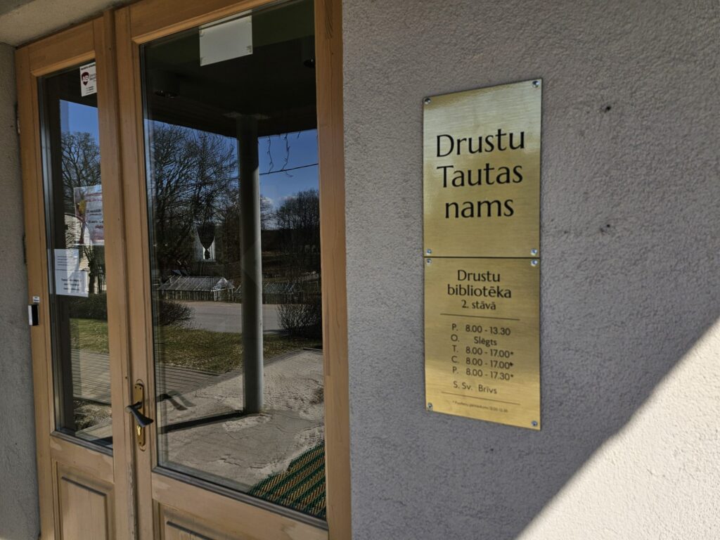 Drusti