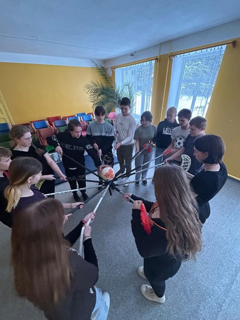 Autors: Ojāra Vācieša Gaujienas pamatskolas fotogrāfijas