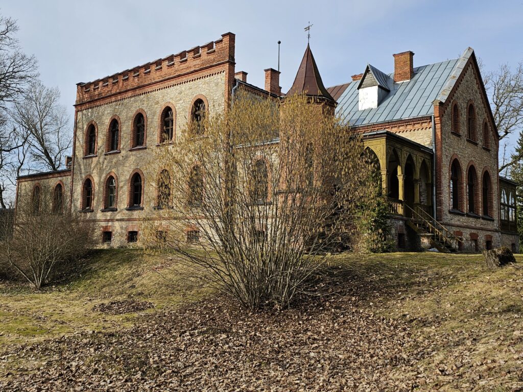 Zvārtavas pils