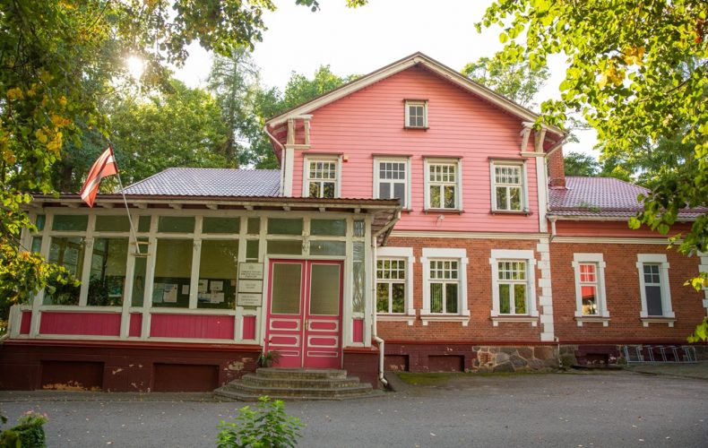 Aluksniesiem.lv raksta attēla aizvietotājs
